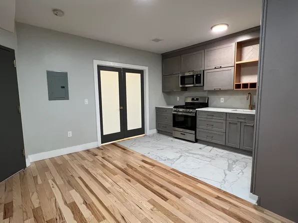 12 Ivy Place image 16 of 37