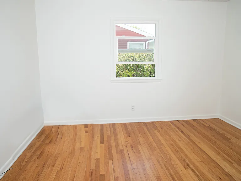 3533 Boston Rd — Photo 5