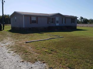 392 Blanks Ln, Emporia, VA 23847