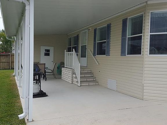 2nd image of 604 50th Ave W