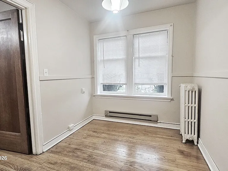 4235 Brooklyn Ave NE #201 — Photo 6