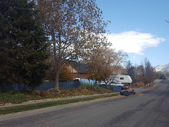 5th image of 959 E La Casa Dr