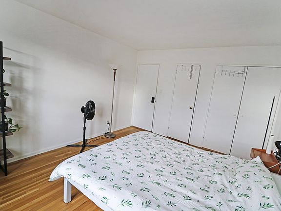 4th image of 4125 Kissena Blvd APT 2UU