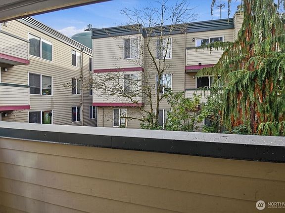 5th image of 18102 15th Avenue NE #B210