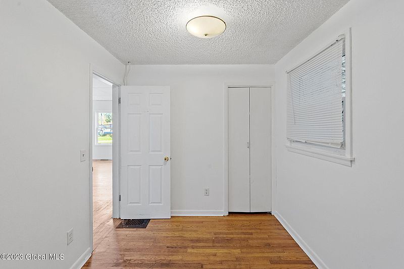 4th image of 2239 16th Street