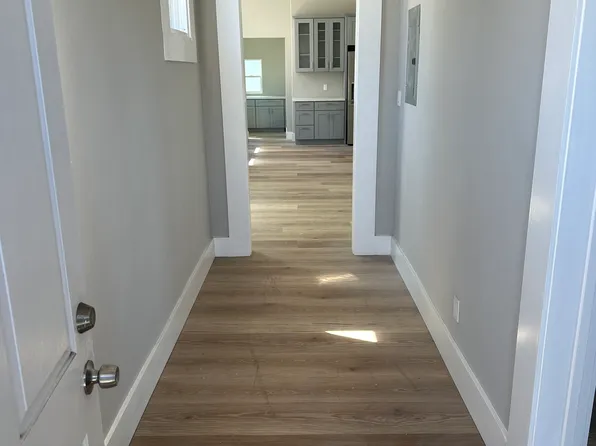 911 35th St #A-b, Emeryville, CA 94608