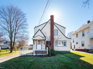 54 Como St, Struthers, OH 44471