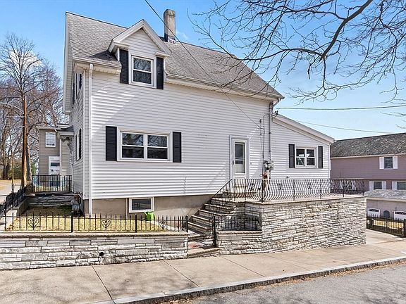 3rd image of 19 Highland Park