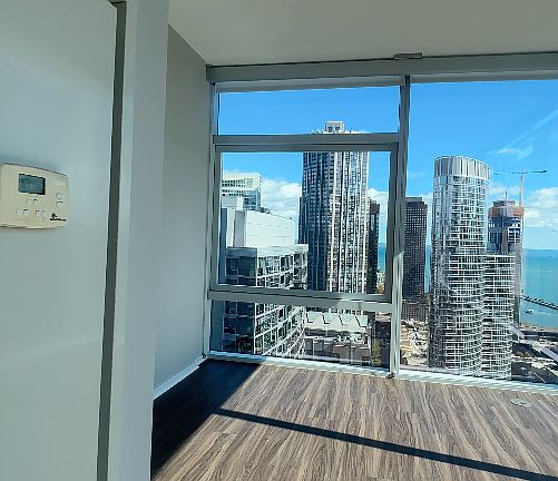 4th image of 205 E Illinois St #3901