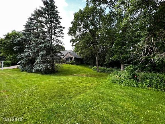 3rd image of 6301R 160th Ln NW