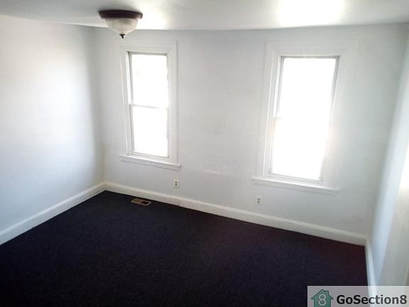 3rd image of 6016 Larchwood Ave