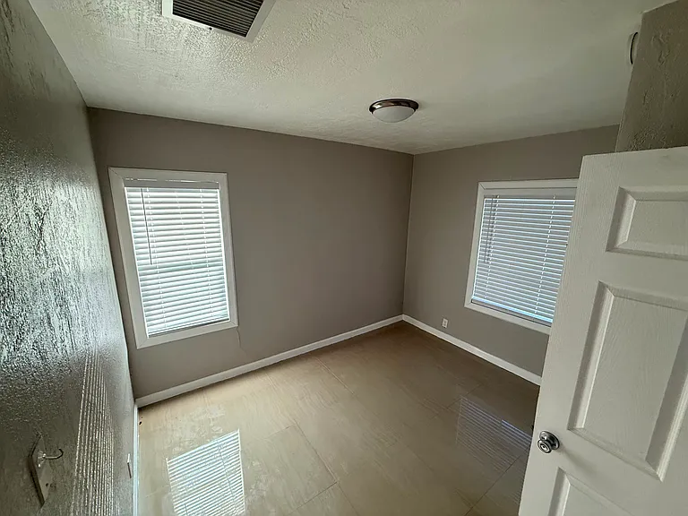 3826 Tyler Ave #1 — Photo 3