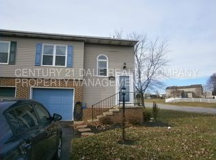 2921 Solar Dr, Dover, PA 17315