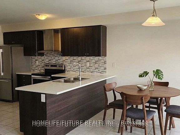 2nd image of 33 Cole Cres