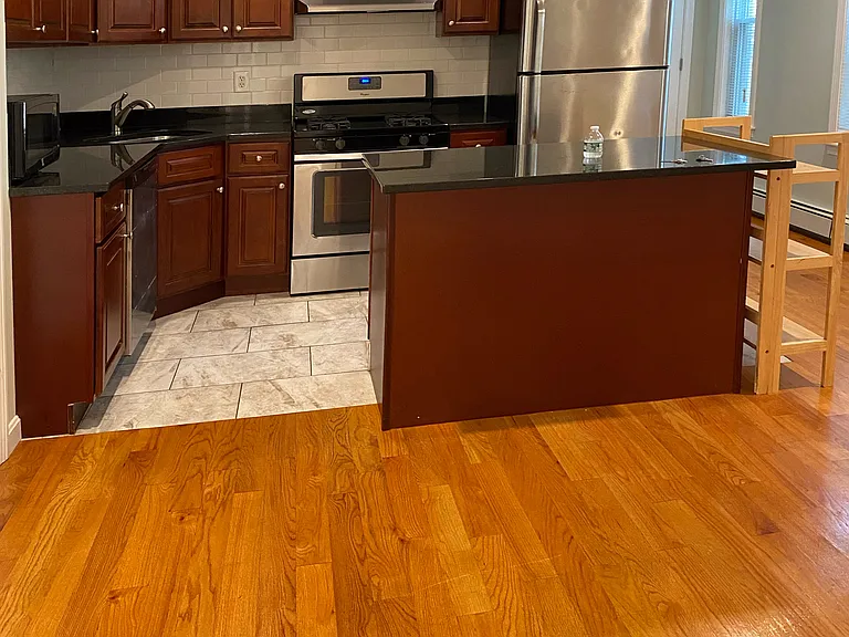 20 Rockwell St #1 — Photo 2
