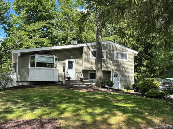 63 Chaucer Street, Hartsdale, NY 10530