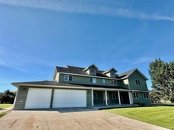 4th image of 310 7th St SW