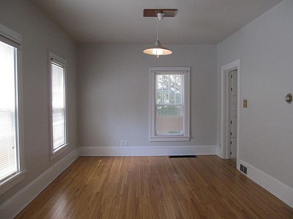 5th image of 1023 Franklin St