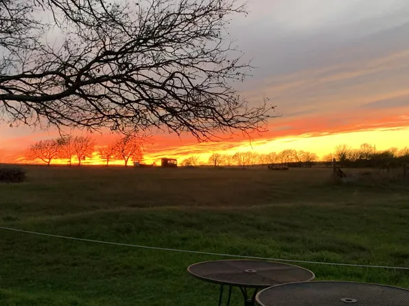 700 County Road 330, Granger, TX 76530