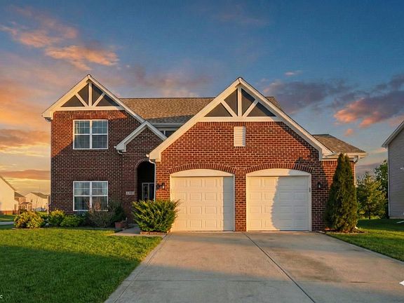 2nd image of 6179 N Cedarwood Dr