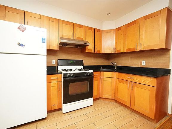 2nd image of 8838 Bay 16th St