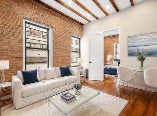 140 E 17th St #1AA, New York, NY 10003