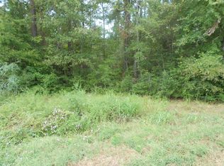 957 N Fm 356, Onalaska, TX 77360