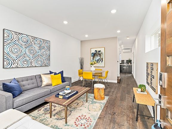 3rd image of 809 C NW 52nd Street