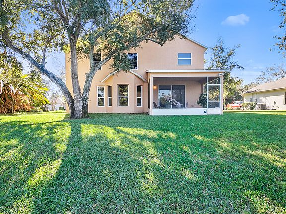 3rd image of 2460 Village Ln