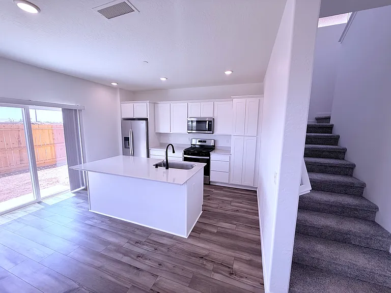 6461 W Austin Way — Photo 7