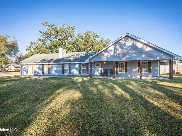 10415 Pin Oak Dr, Biloxi, MS 39532