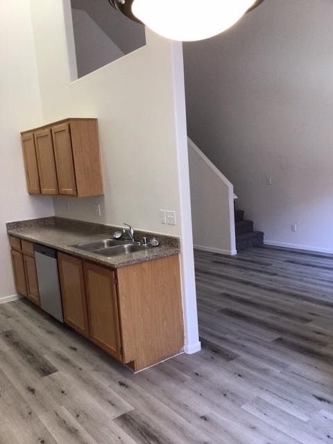 1st image of 5148 Heddell Ct