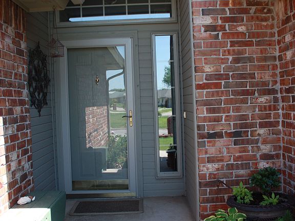 Exterior Entry