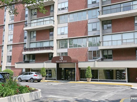 2nd image of 3 Horizon Rd APT 1432