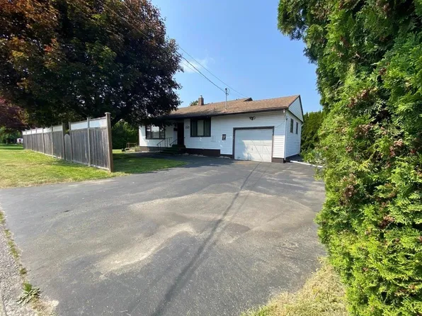 45685 Herron Ave, Chilliwack, BC V2P 3G8