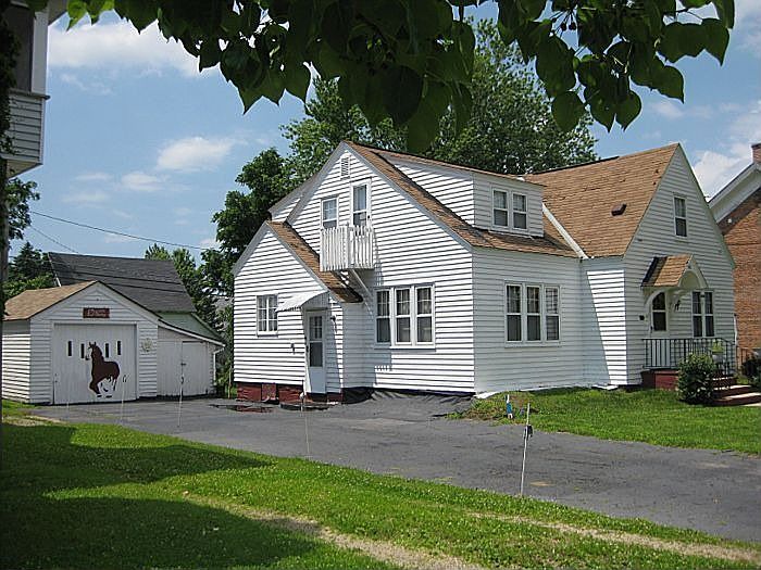1st image of 540 N Park St
