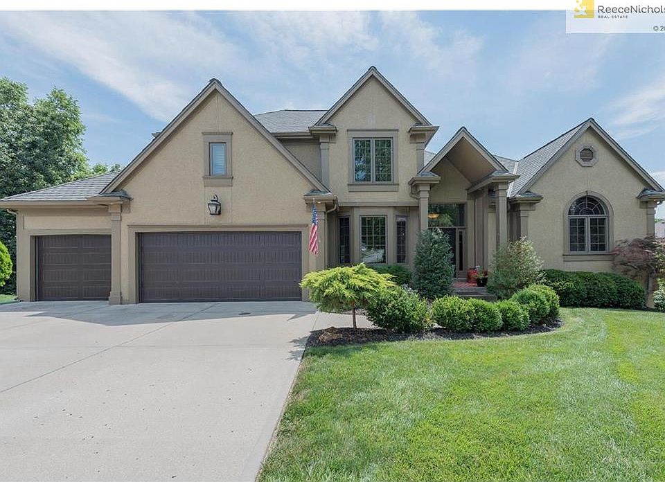 1st image of 7802 N Dalton Ct