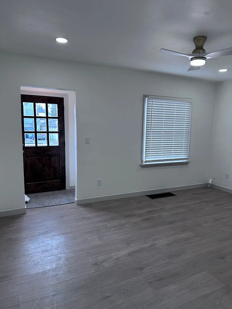 Charming Renovated 3BD/1BA Home with Garage | Idaho Falls — Photo 4