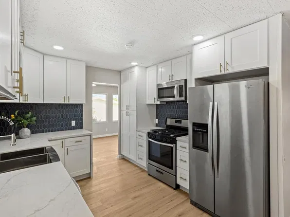 1145 E Barham Dr Space 137, San Marcos, CA 92078
