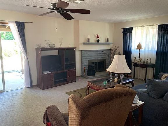 4th image of 25915 Casa Loma Ct