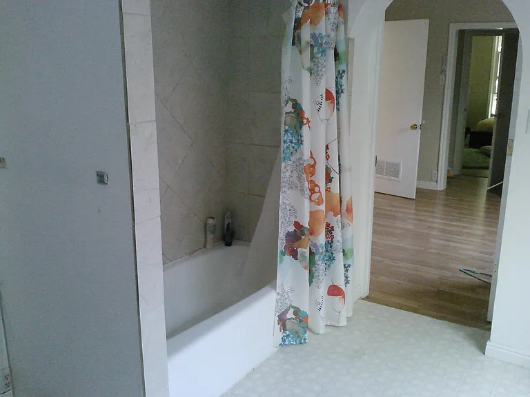 129 S McClelland St #1 — Photo 7