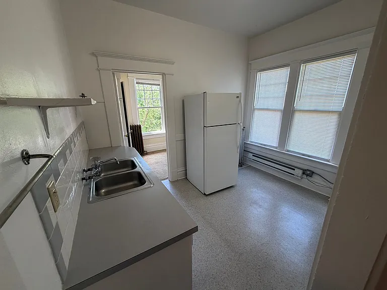 Jefferson Apartments — Photo 15
