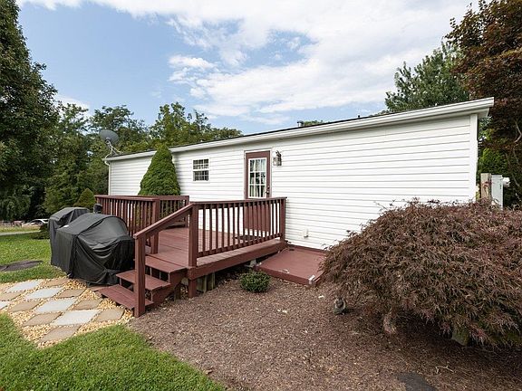 3rd image of 10454 Mount Zion Rd