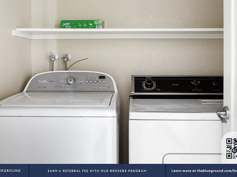 Washer/Dryer in Apartment