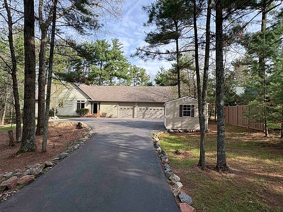 3rd image of 1818 Badger Ct