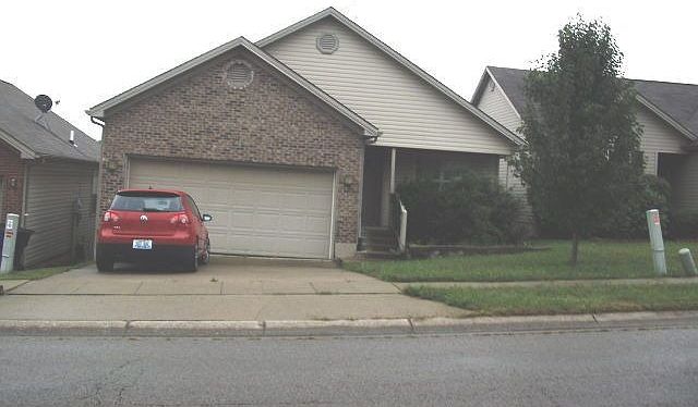 2nd image of 684 Graftons Mill Ln