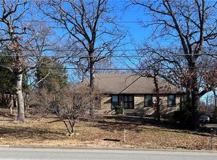 4809 Quivira Dr, Shawnee, KS 66216
