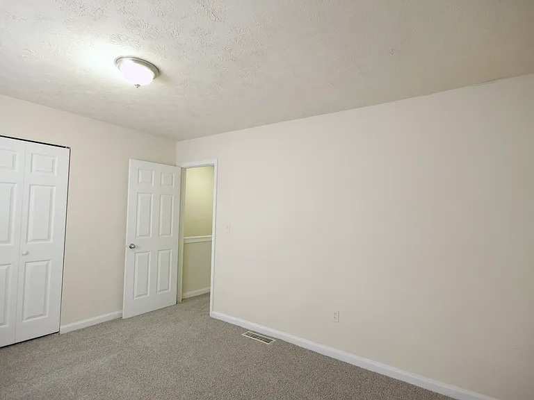Scandia Cir — Photo 8