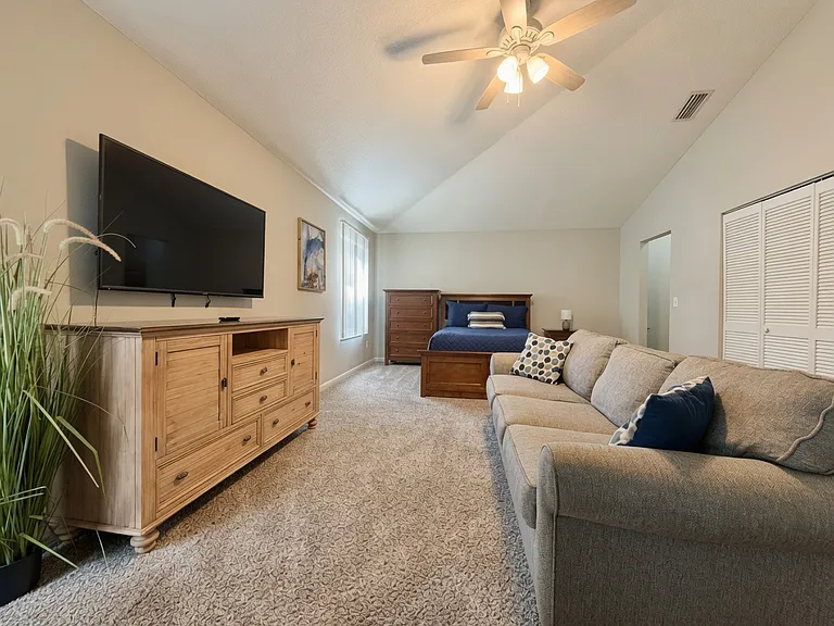 6752 Veronica Ct — Photo 5
