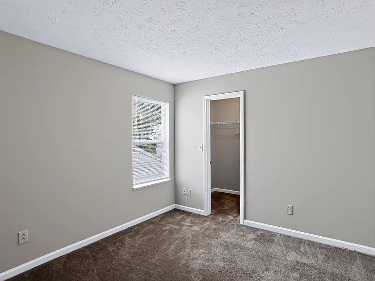5439 Lake Boggs St — Photo 41